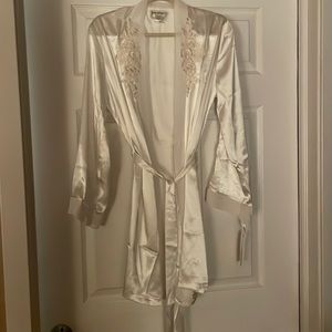 NWT bridal robe